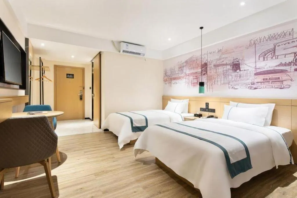 Bed in City Comfort Inn Haikou Xiuying District Wanda Plaza