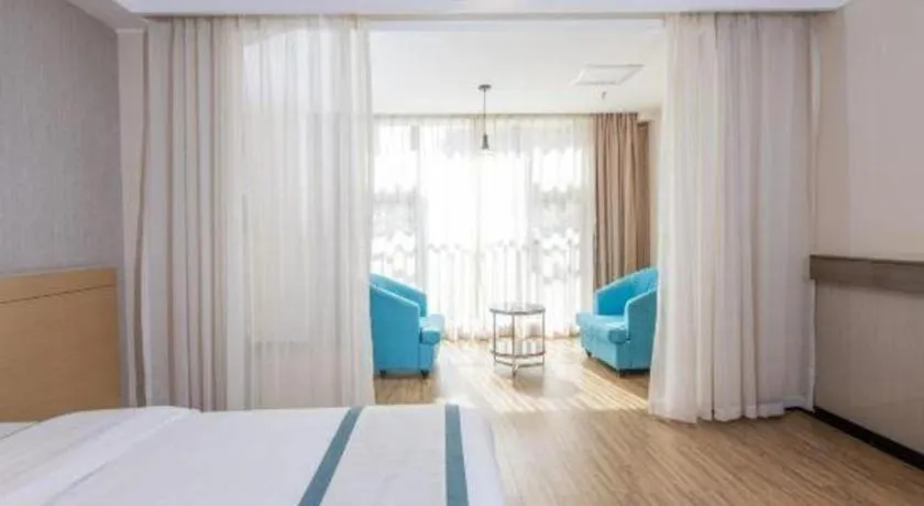 Bed in City Comfort Inn Kunming Xinluojiu Bay Guangju Road