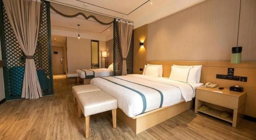 Bed in City Comfort Inn Kunming Xinluojiu Bay Guangju Road