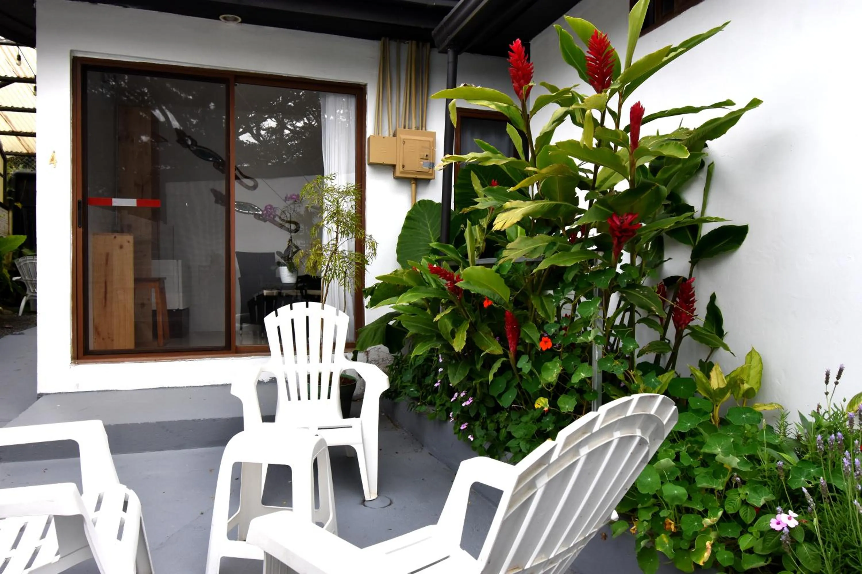 Patio in Freddy`s Place B&B