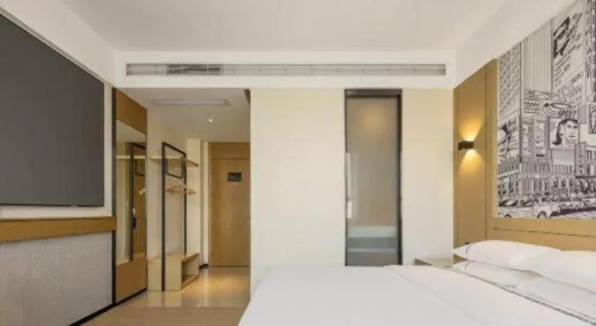 Bed in City Comfort Inn Shaoguan High-speed Railway Station Guanshaoyuan