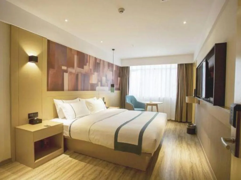 Bed in City Comfort Inn Changsha Outlets Datuo Metro Station