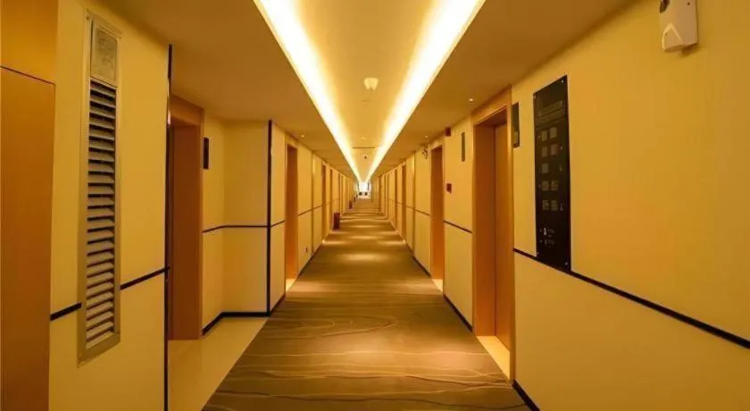 City Comfort Inn Changsha Outlets Datuo Metro Station