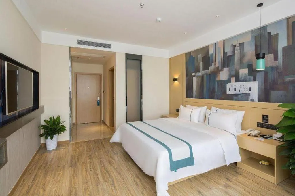 Bed in City Comfort Inn Changsha Outlets Datuo Metro Station