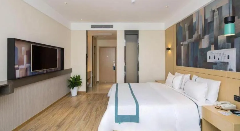 Bed in City Comfort Inn Changsha Outlets Datuo Metro Station