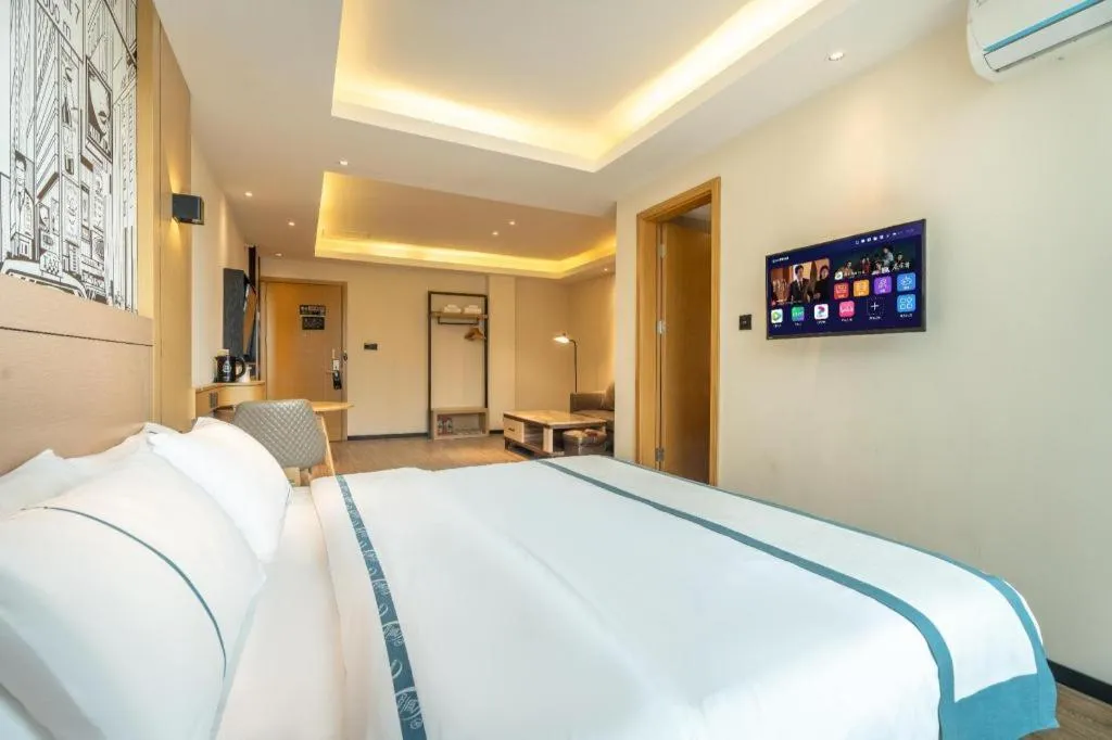 Bed in City Comfort Inn Yulin Yudong