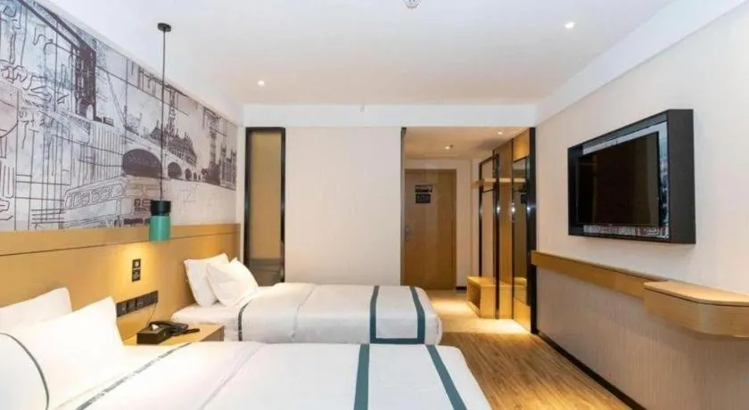 Bed in City Comfort Inn Yulin Yudong