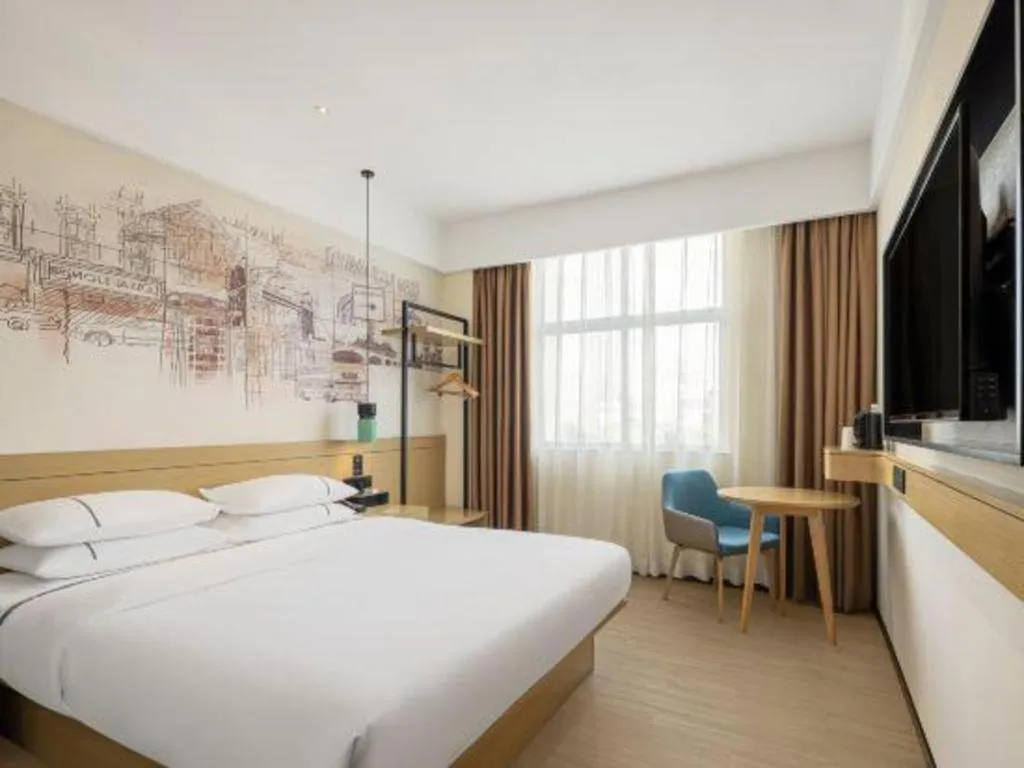 Bed in City Comfort Inn Yulin Yudong