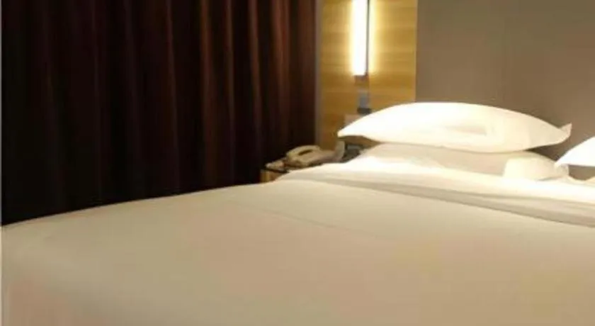 Bed in City Comfort Inn Hengyang Jiefang Avenue Business Walking Street
