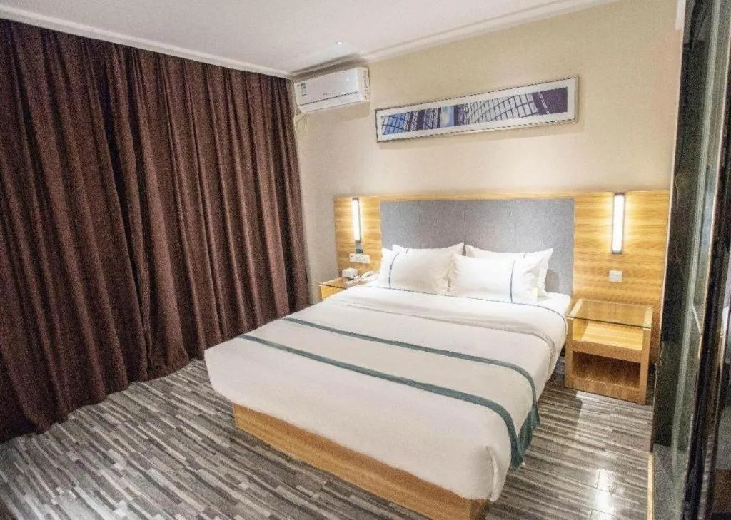 Bed in City Comfort Inn Hengyang Jiefang Avenue Business Walking Street