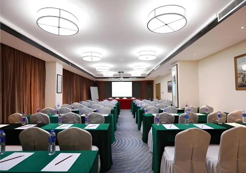 City Comfort Inn Qingyuan City Plaza Hefu Dongcheng