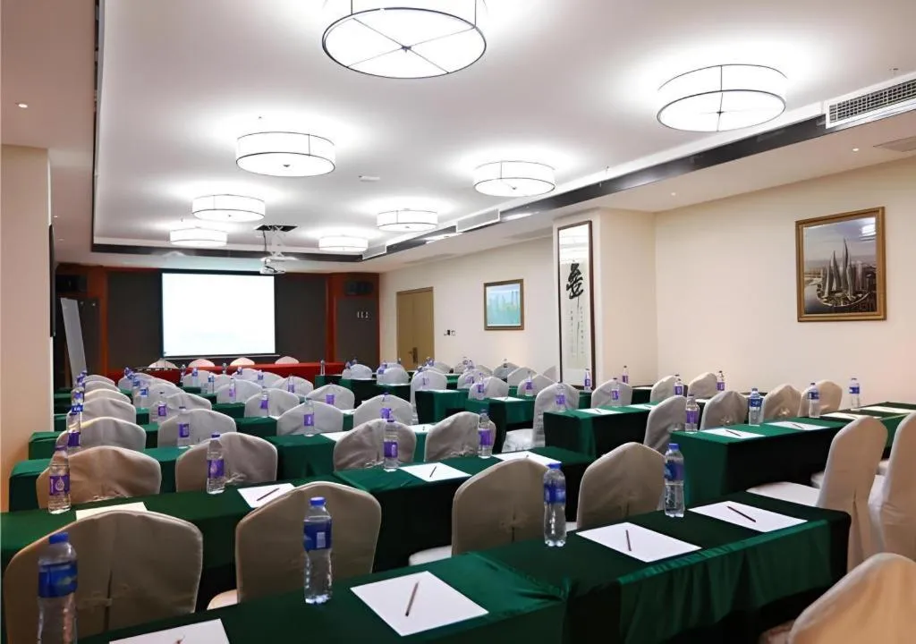 City Comfort Inn Qingyuan City Plaza Hefu Dongcheng