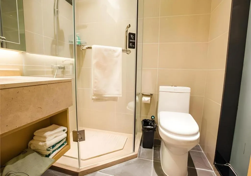 City Comfort Inn Zhangjiakou Municipal Government High-speed Railway Station North Institute