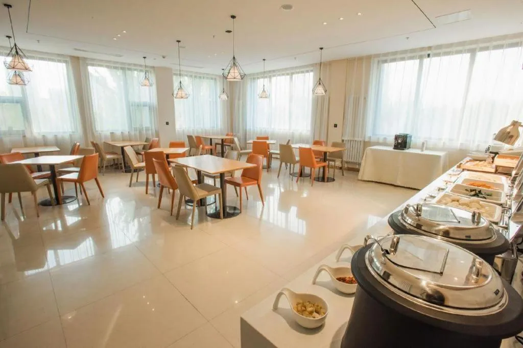 City Comfort Inn Zhangjiakou Municipal Government High-speed Railway Station North Institute