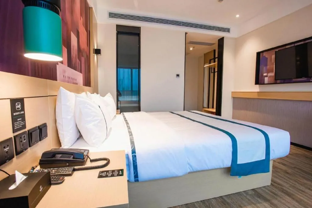 Bed in City Comfort Inn Zhangjiakou Municipal Government High-speed Railway Station North Institute