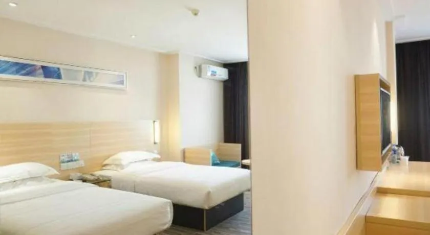 Bed in City Comfort Inn Dongguan Shijie Jiarong Shopping Plaza