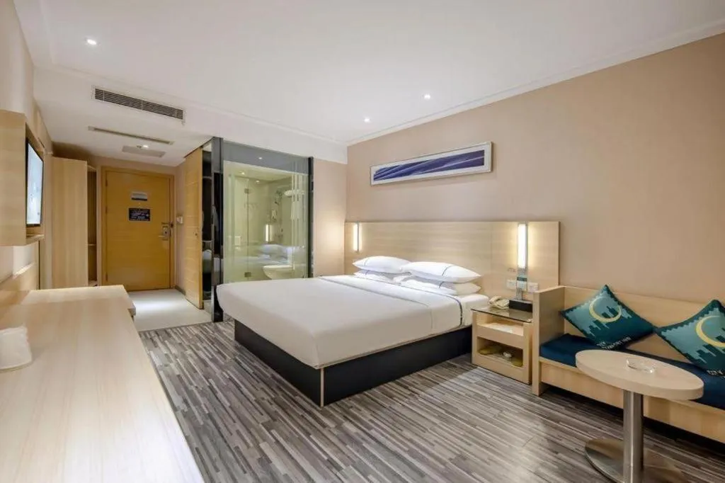 Bed in City Comfort Inn Dongguan Shijie Jiarong Shopping Plaza