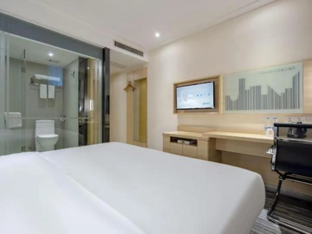 Bed in City Comfort Inn Dongguan Shijie Jiarong Shopping Plaza