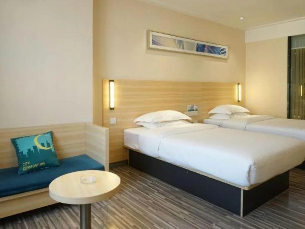 Bed in City Comfort Inn Dongguan Shijie Jiarong Shopping Plaza