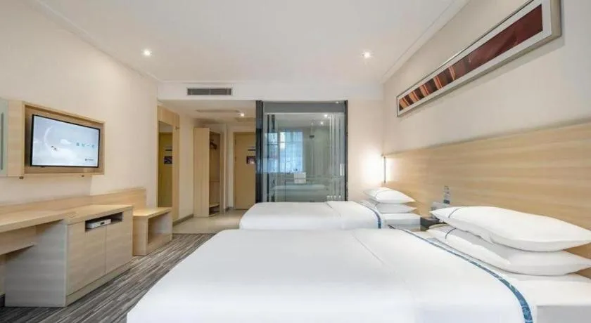 Bed in City Comfort Inn Dongguan Shijie Jiarong Shopping Plaza