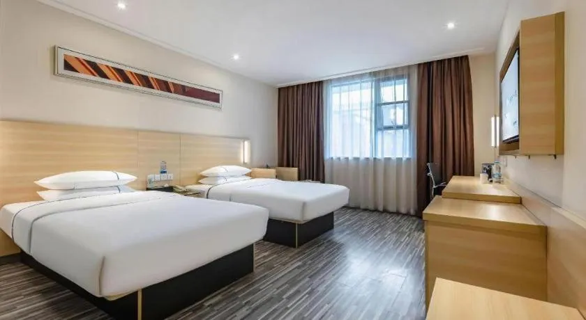 Bed in City Comfort Inn Dongguan Shijie Jiarong Shopping Plaza