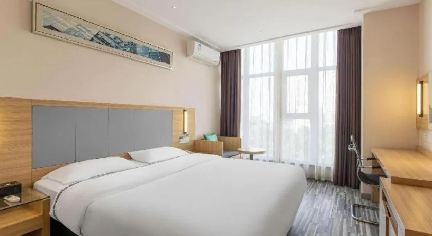 Bed in City Comfort Inn Dongguan Shijie Jiarong Shopping Plaza