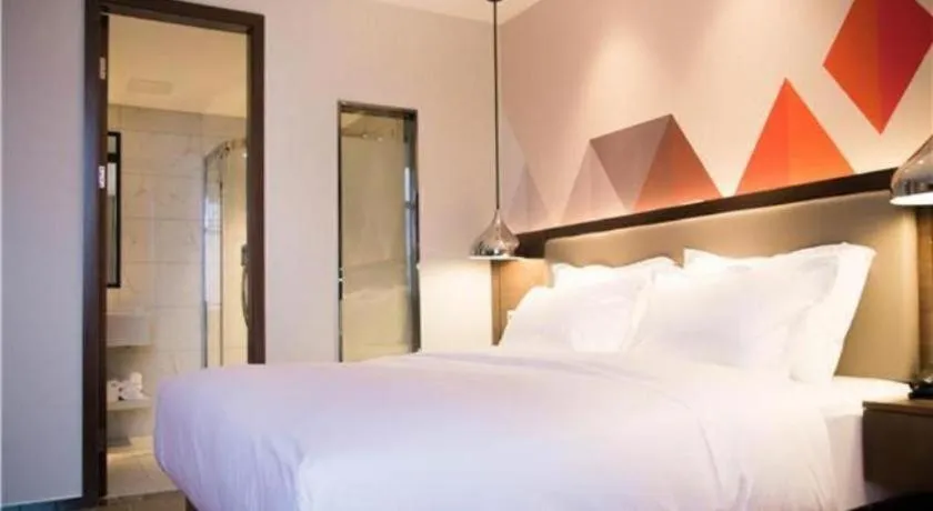 Borrman Hotel Huanggang Wuxue Yuhu Road