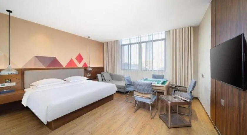 Borrman Hotel Huanggang Wuxue Yuhu Road