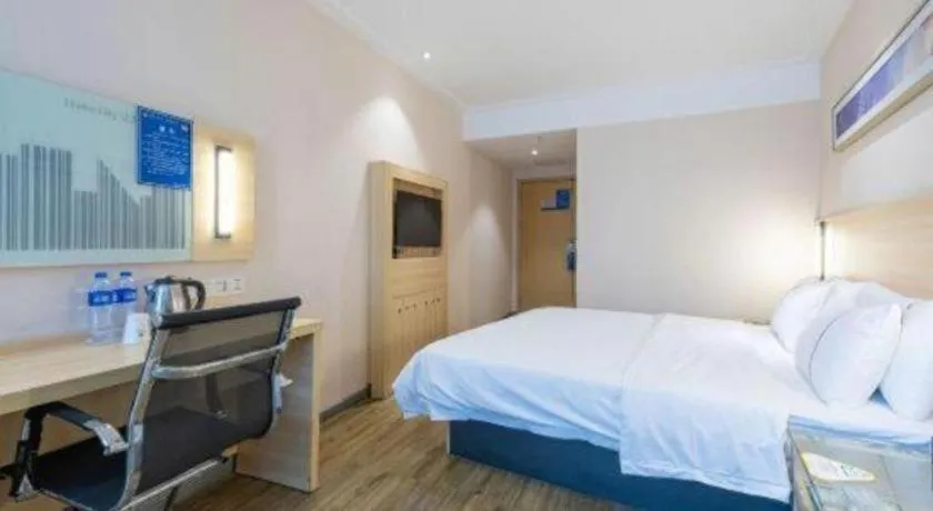 Bed in City Comfort Inn Dongguan Shilong Huixing Commercial Center