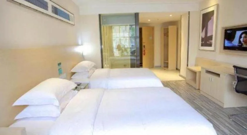 Bed in City Comfort Inn Dongguan Shilong Huixing Commercial Center