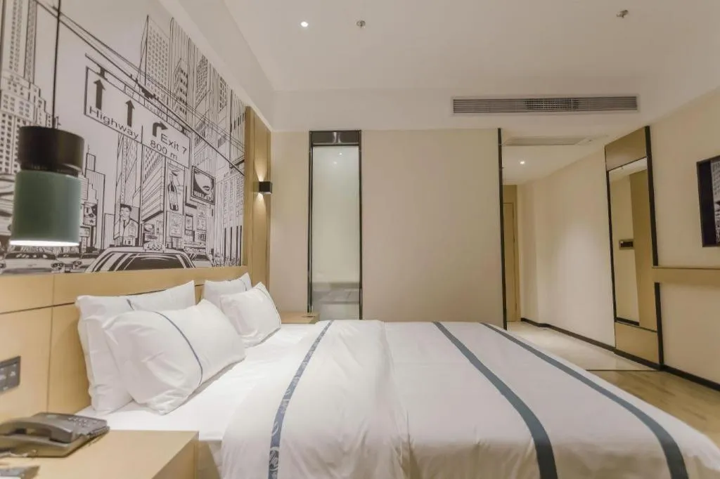 Bed in City Comfort Inn Foshan Shishan Square