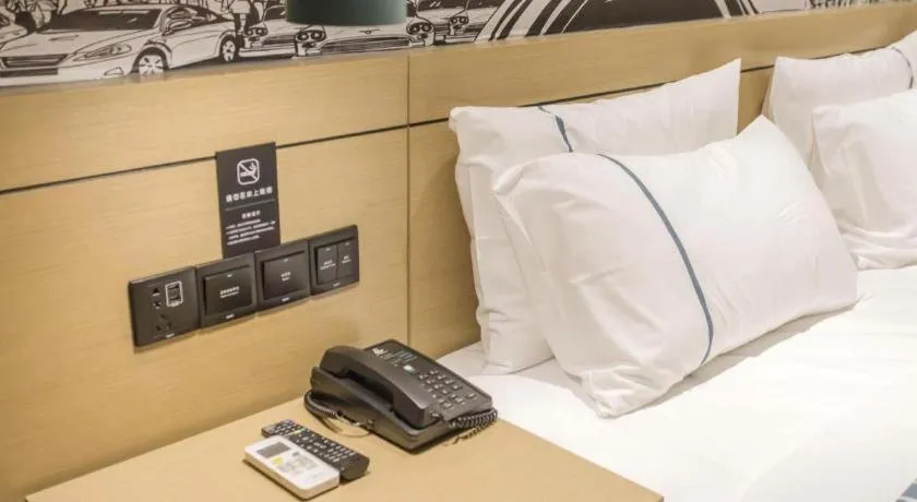 Bed in City Comfort Inn Foshan Shishan Square