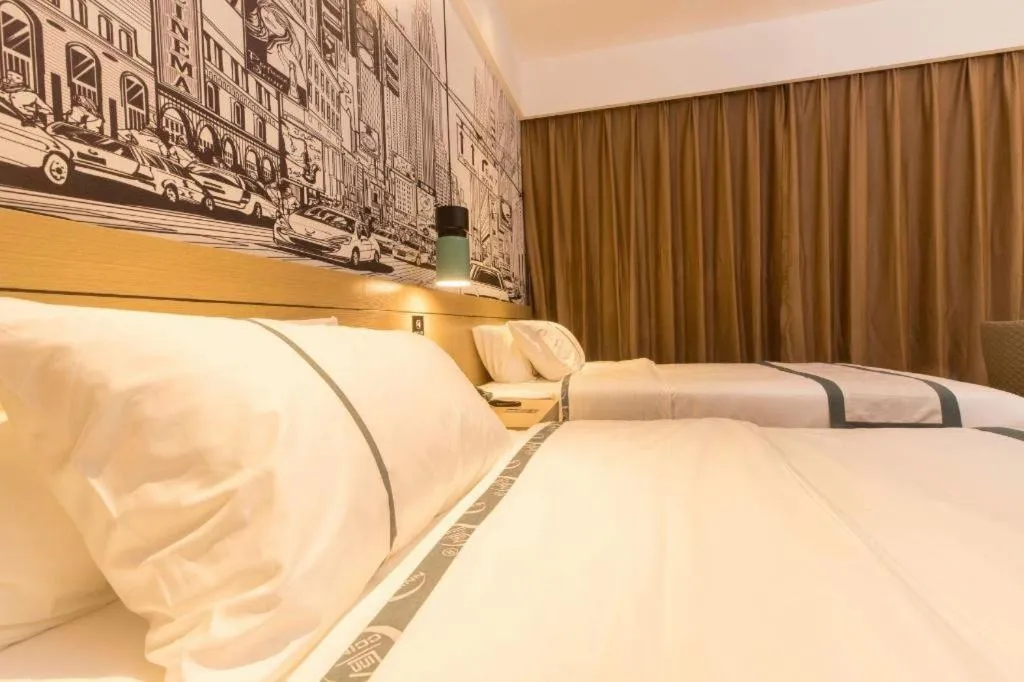 Bed in City Comfort Inn Foshan Shishan Square