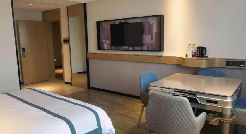 Bed in City Comfort Inn Shiyan Wudang Mountain