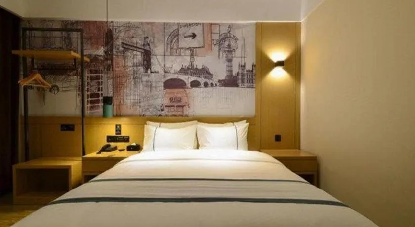 Bed in City Comfort Inn Shiyan Wudang Mountain