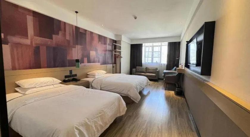 Bed in City Comfort Inn Shiyan Wudang Mountain