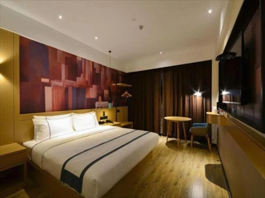 Bed in City Comfort Inn Shiyan Wudang Mountain