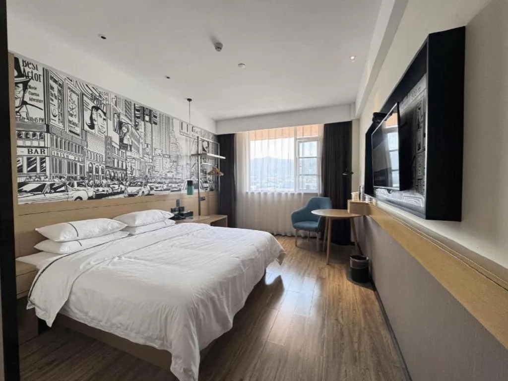 Bed in City Comfort Inn Shiyan Wudang Mountain