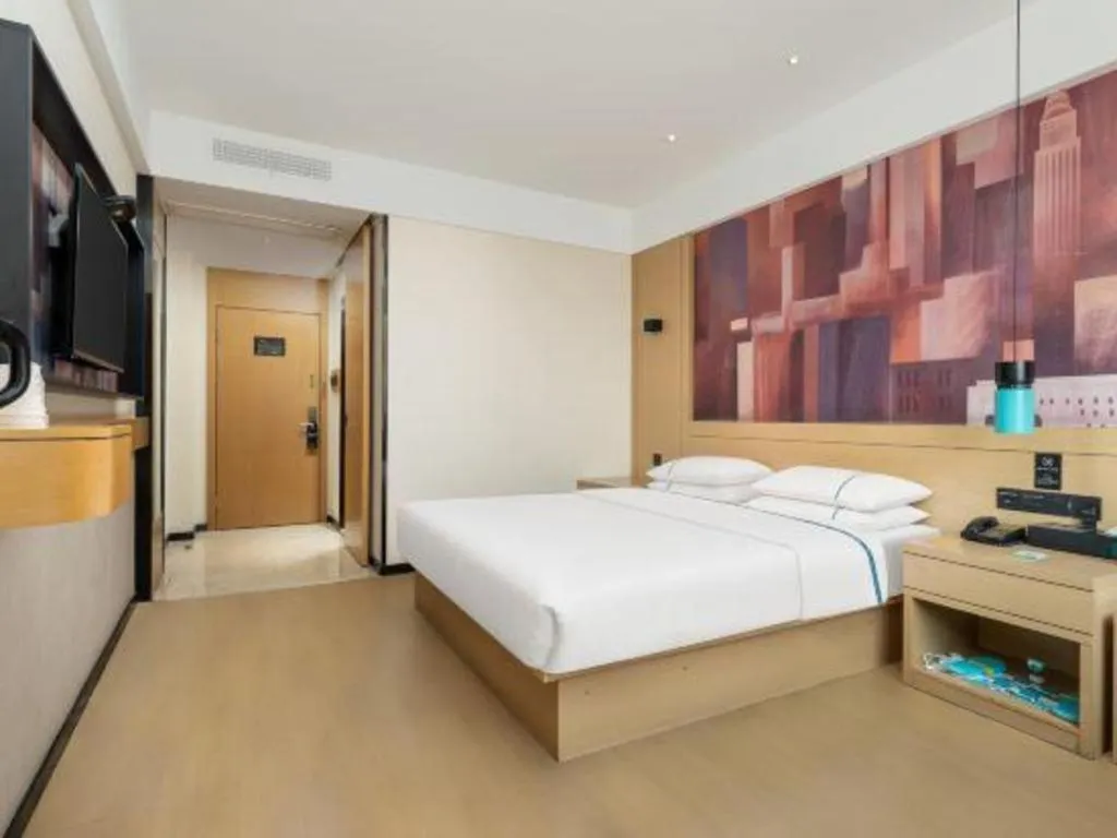 Bed in City Comfort Inn Shiyan Wudang Mountain