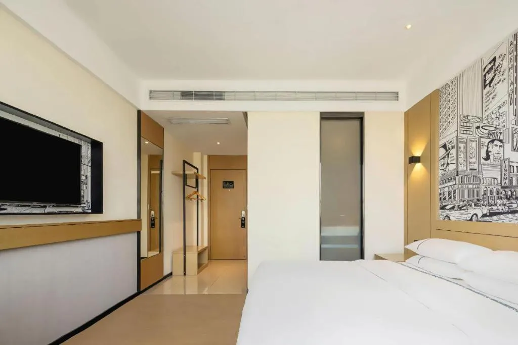 Bed in City Comfort Inn Shiyan Wudang Mountain