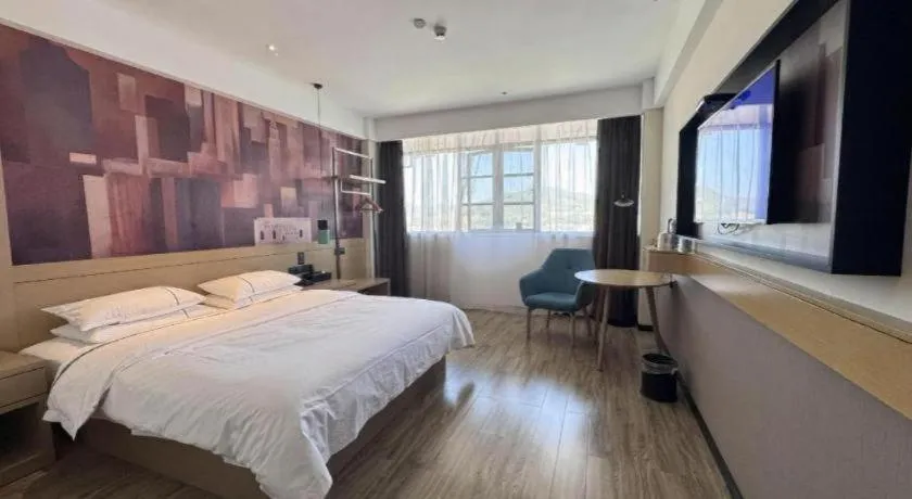 Bed in City Comfort Inn Shiyan Wudang Mountain