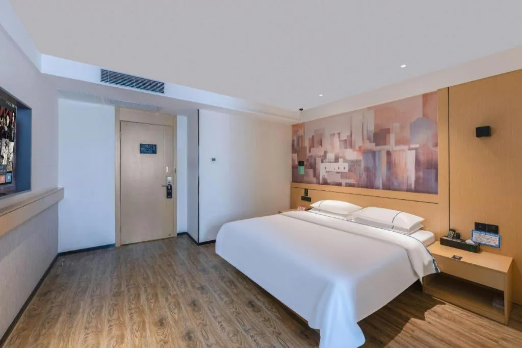 Bed in City Comfort Inn Fuchuan Fenghuang Road