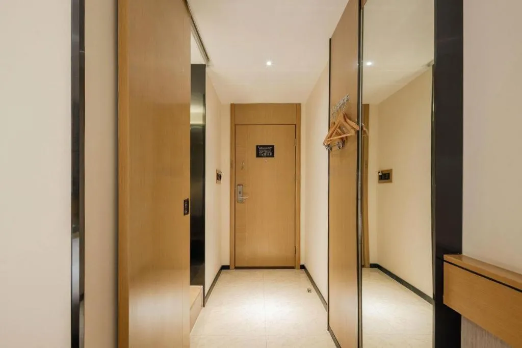 City Comfort Inn Wuzhou High-speed Railway Station Canghai Lake Park