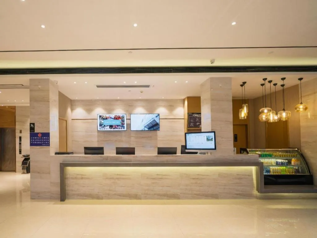 City Comfort Inn Wuzhou High-speed Railway Station Canghai Lake Park