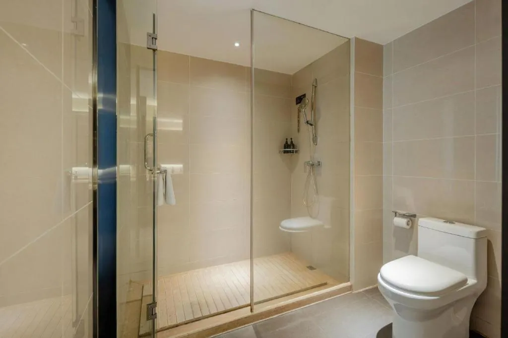 City Comfort Inn Wuzhou High-speed Railway Station Canghai Lake Park