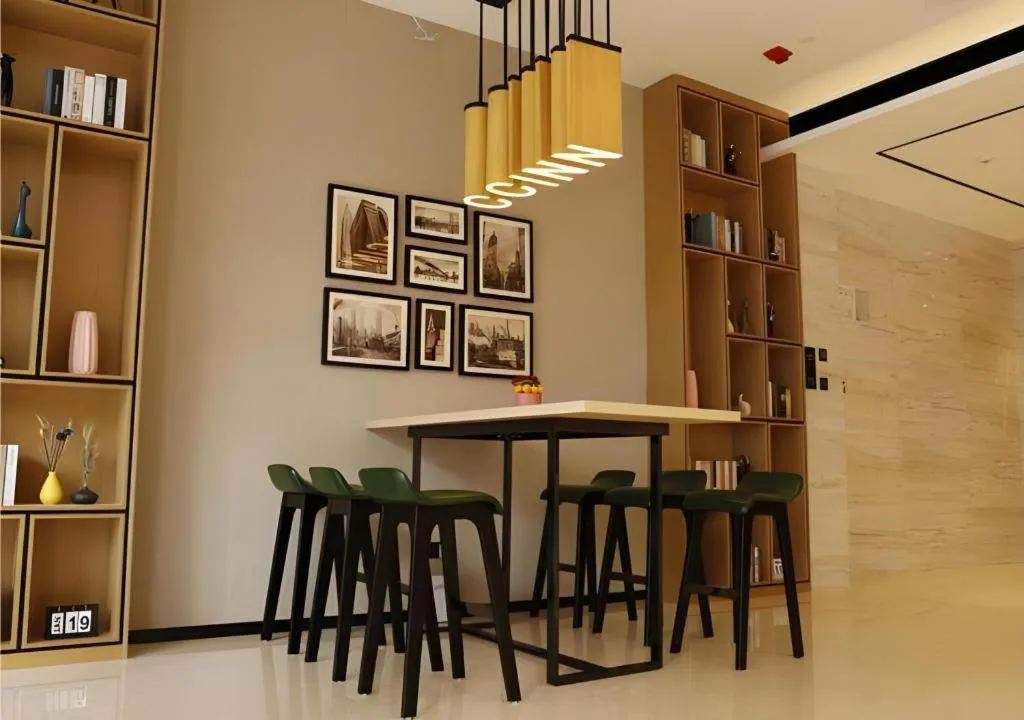 City Comfort Inn Wuzhou High-speed Railway Station Canghai Lake Park