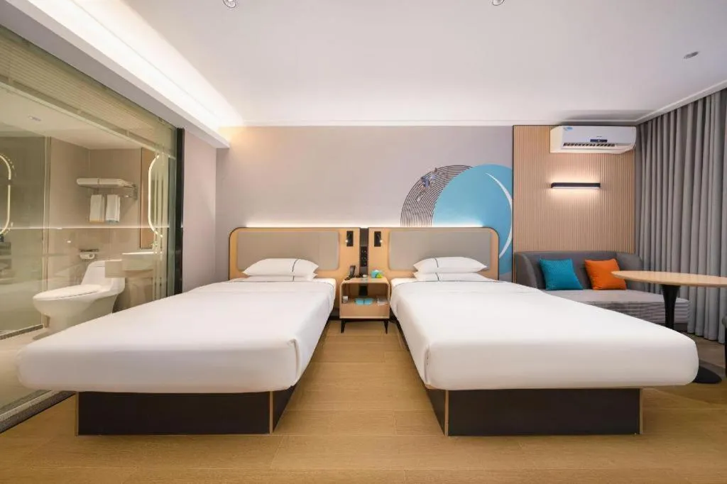 Bed in City Comfort Inn Liuzhou Luzhai Walking Street