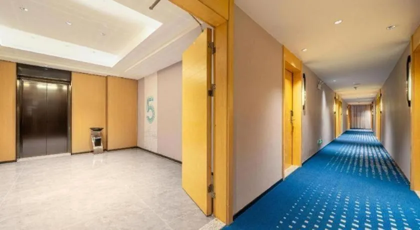 City Comfort Inn Liuzhou Luzhai Walking Street