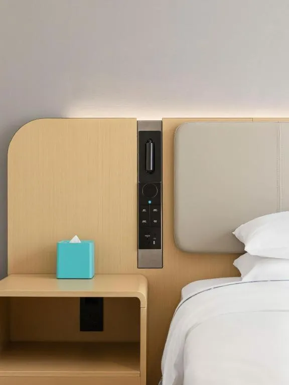 Bed in City Comfort Inn Liuzhou Luzhai Walking Street