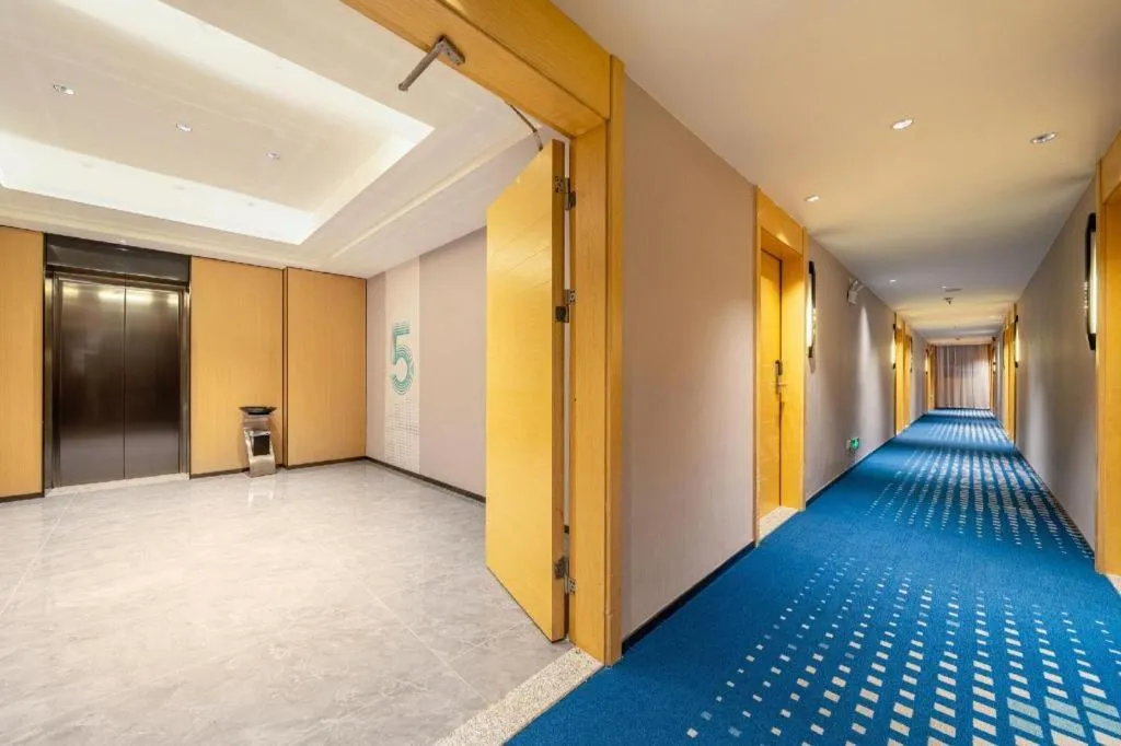 City Comfort Inn Liuzhou Luzhai Walking Street